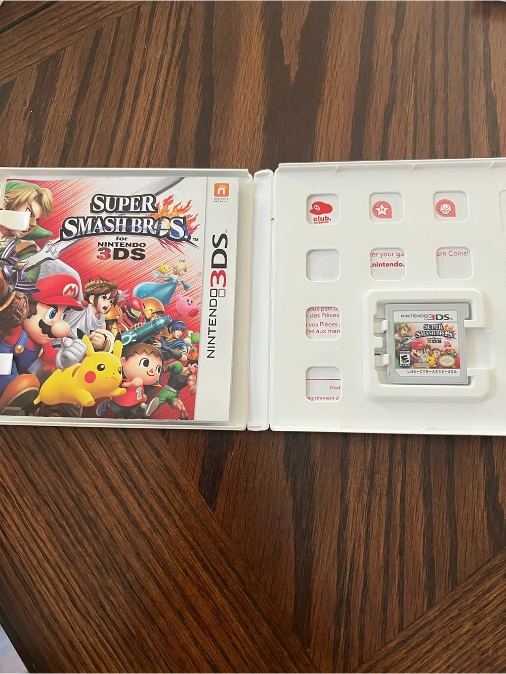Nintendo 3DS XL Yoshi Limited Edition Console Bundle + 4 Games and case